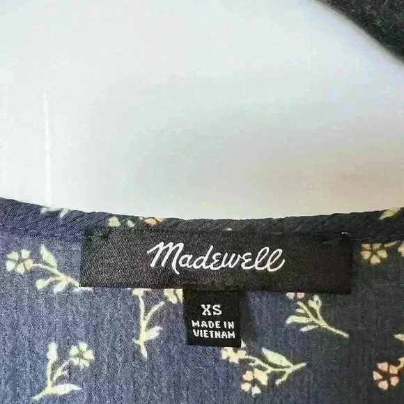 Madewell Floral Puff Sleeve Peplum Wrap Top - Picture 5 of 8